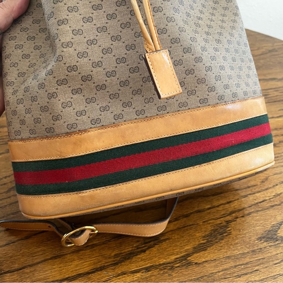 Rehab Bag Vintage Gucci Micro GG Supreme Sherry Line Bucket Bag - Picture 3 of 15